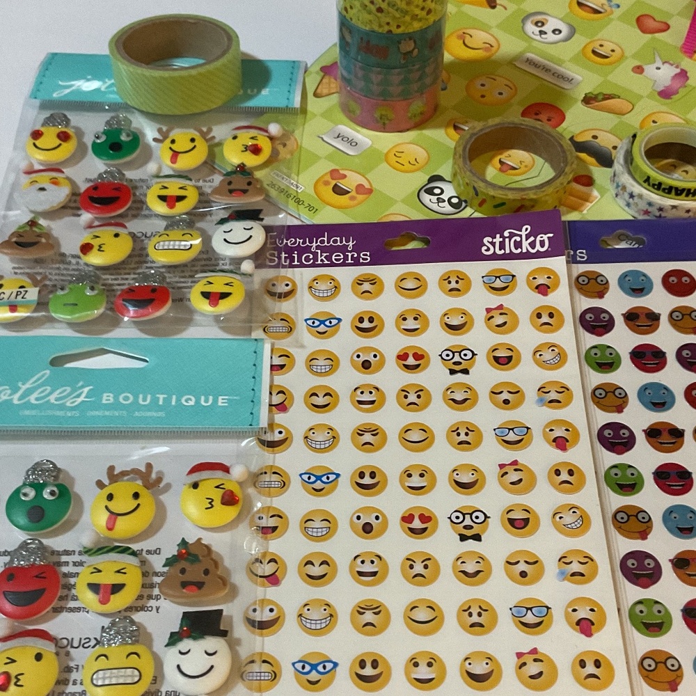 CHRISTMAS EMOJI 3D CHRISTMAS ORNEMENTS